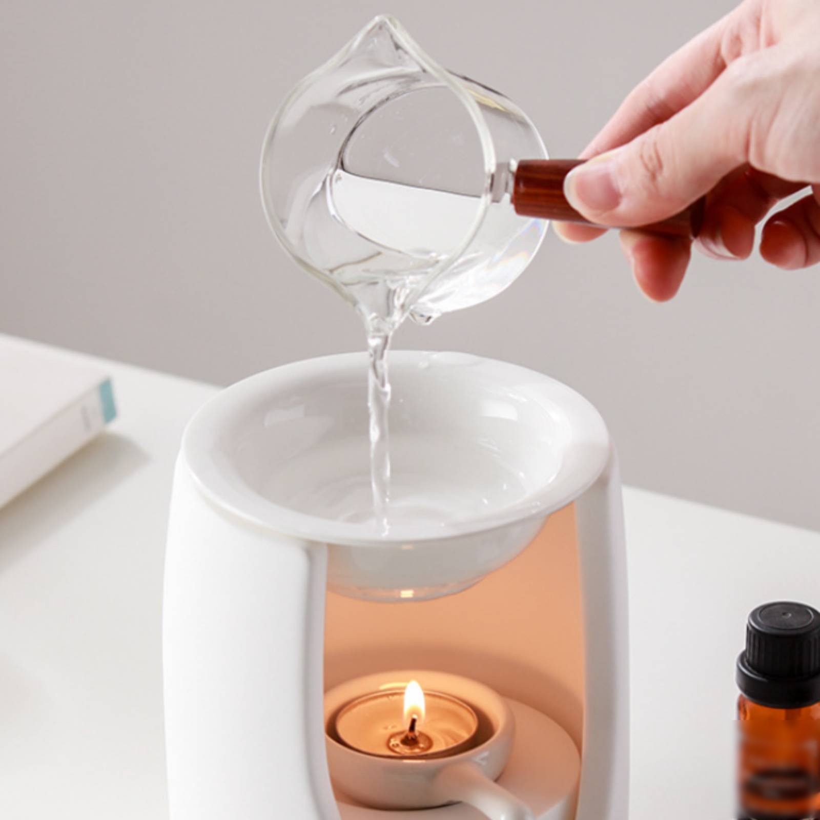 アロマランプ 使いやすい セラミックオイルバーナー ティーラ - Ceramic Oil Burner のレビューと価格